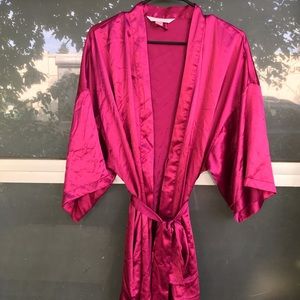 Vintage Victoria’s Secret Short Pink Satin Robe OS